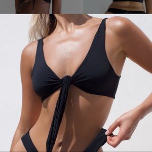 437 Kenzie Top / Black